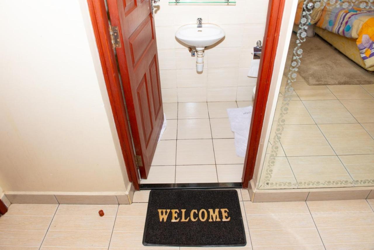 Mercy-Phillips Apartments Located At Eagle Tower Building Nairobi City Centre Eksteriør bilde