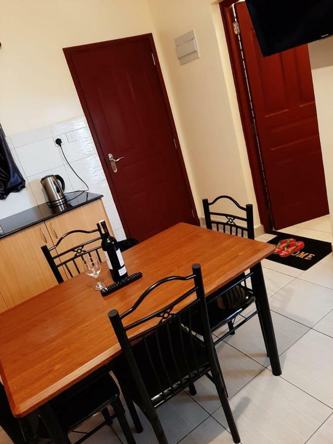Mercy-Phillips Apartments Located At Eagle Tower Building Nairobi City Centre Eksteriør bilde