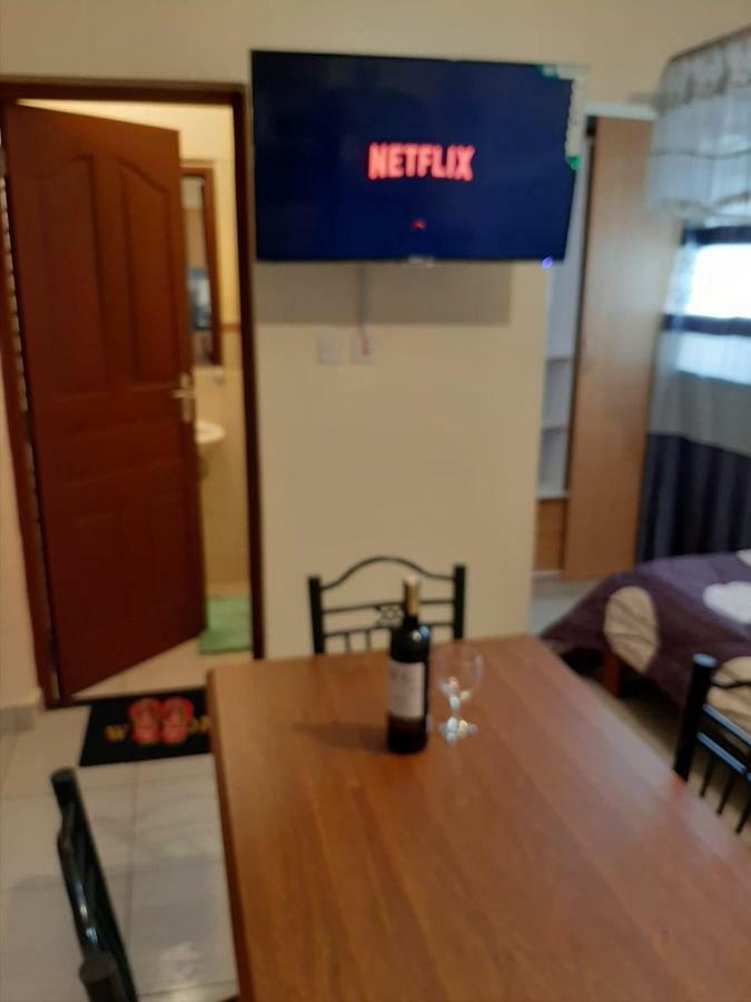 Mercy-Phillips Apartments Located At Eagle Tower Building Nairobi City Centre Eksteriør bilde