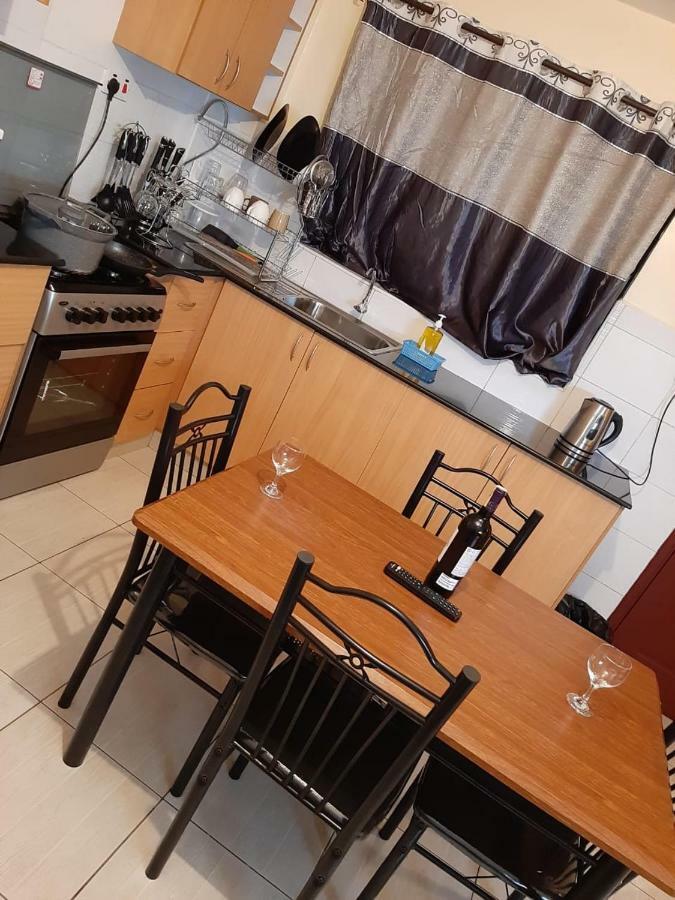 Mercy-Phillips Apartments Located At Eagle Tower Building Nairobi City Centre Eksteriør bilde