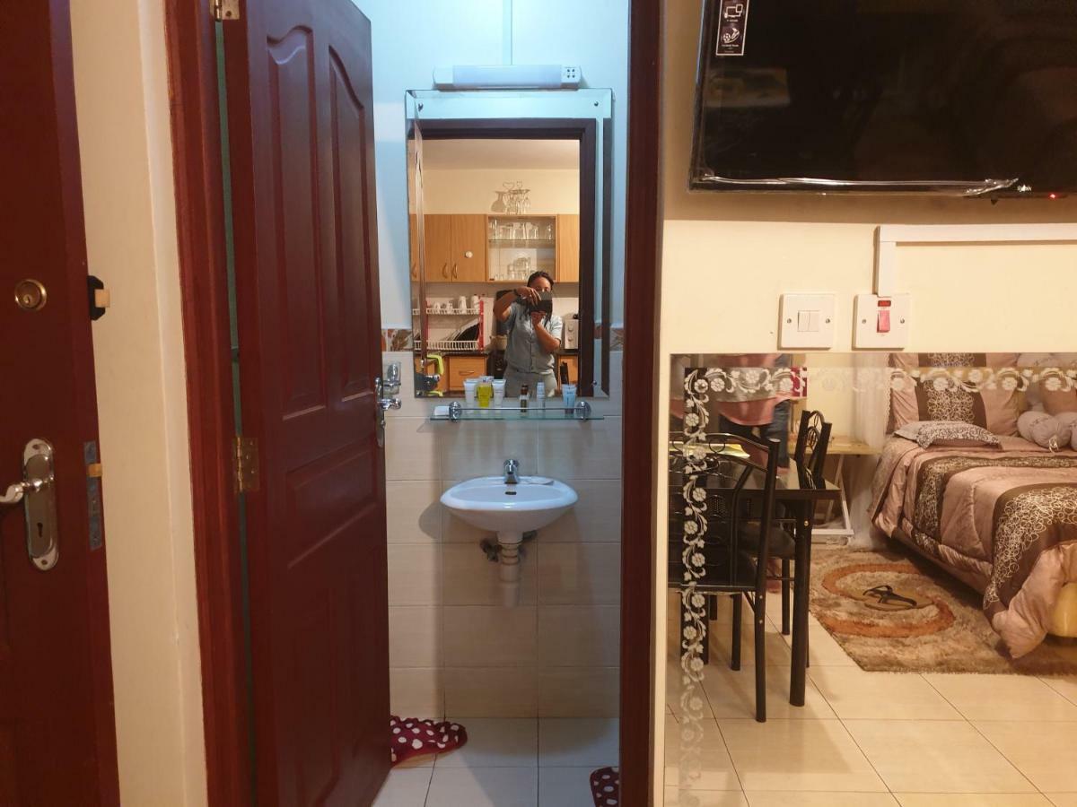 Mercy-Phillips Apartments Located At Eagle Tower Building Nairobi City Centre Eksteriør bilde