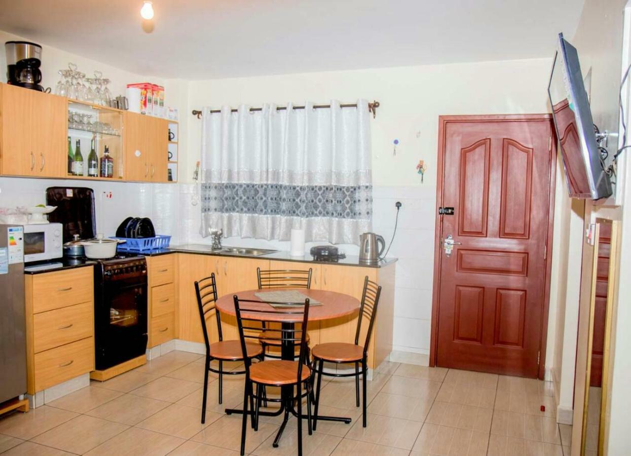 Mercy-Phillips Apartments Located At Eagle Tower Building Nairobi City Centre Eksteriør bilde