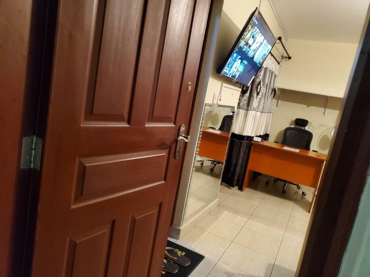 Mercy-Phillips Apartments Located At Eagle Tower Building Nairobi City Centre Eksteriør bilde